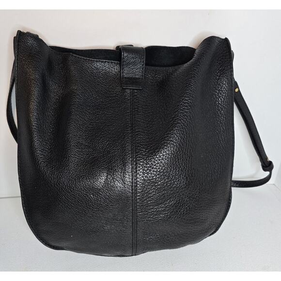 BANANA REPUBLIC Tab Close Crossbody/ Shoulder Bag Purse Pebble Black Leather - Picture 2 of 9